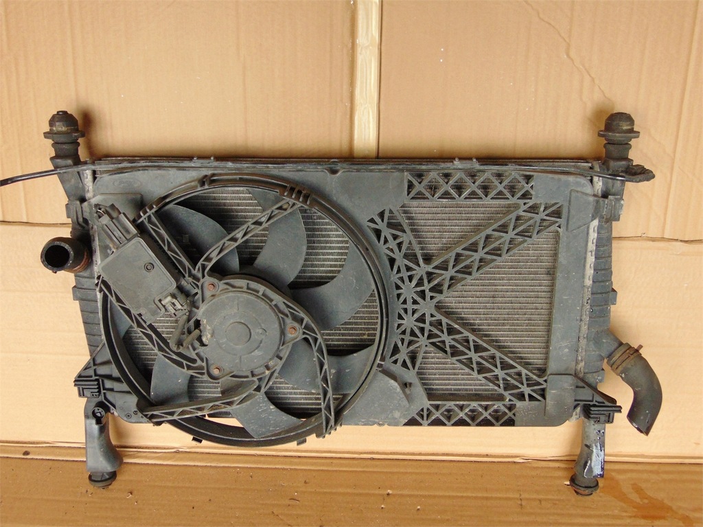 фото №1, Ford transit mk7 2.2 радіатор wody + вентилятор