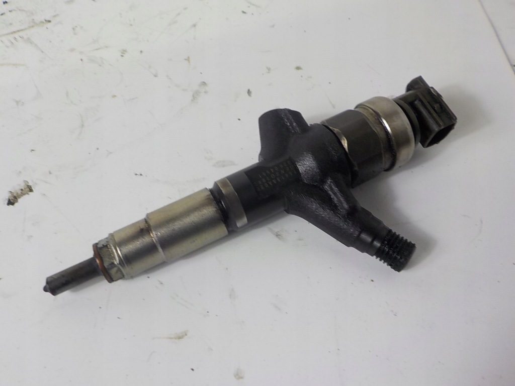 фото №1, Subaru forester iii sh legacy v 2.0d форсунка 16613aa020