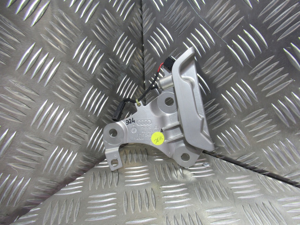 фото №1, Audi r8 боковой верхний замок защёлочный 427871444