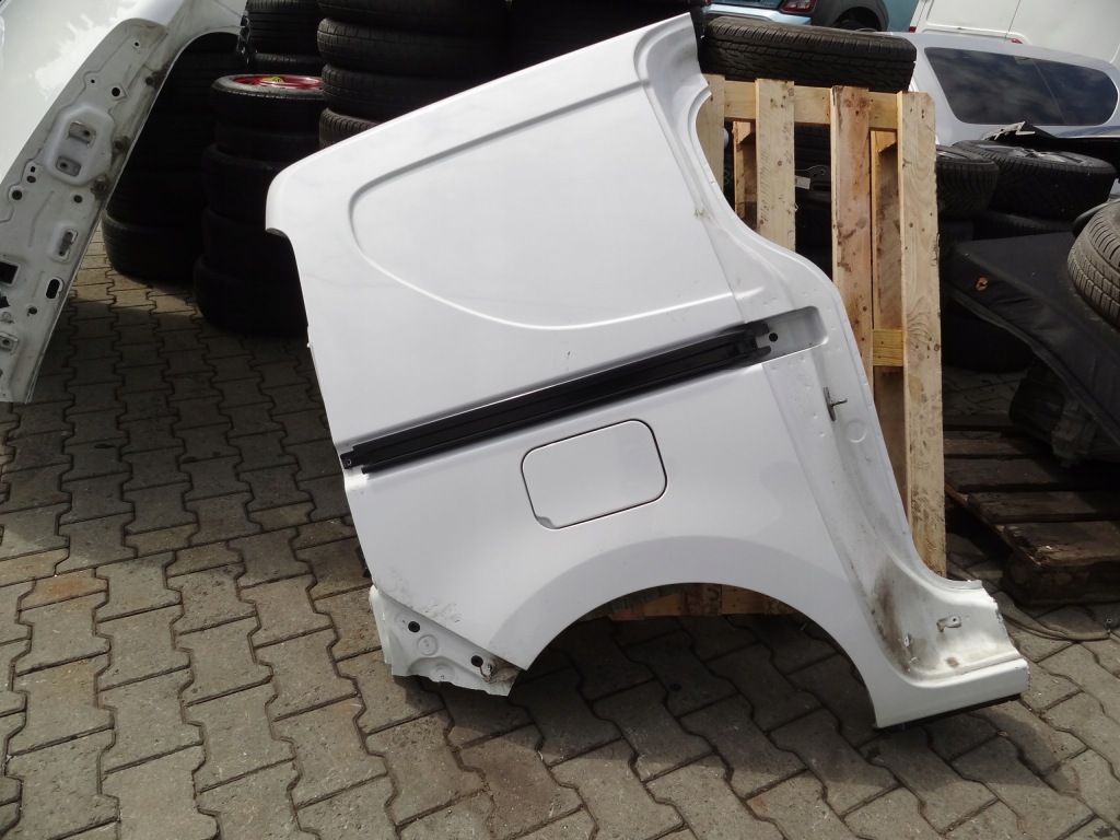 Купити Renault express ii 2023 крила задній правий оригінал