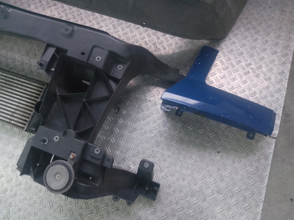 фото №8, Vw crafter 06- перед kompletny 2.5