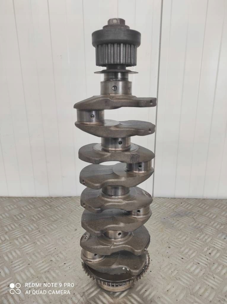 Wał колінчастий 55567749 opel astra j meriva b mokka a zafira b 1.7 cdti a17dts Оригінал