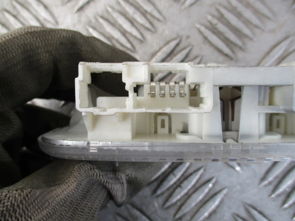 фото №1, Освітлення салону кабіни лампа peugeot 5008 1.6 vti 09-13 r.