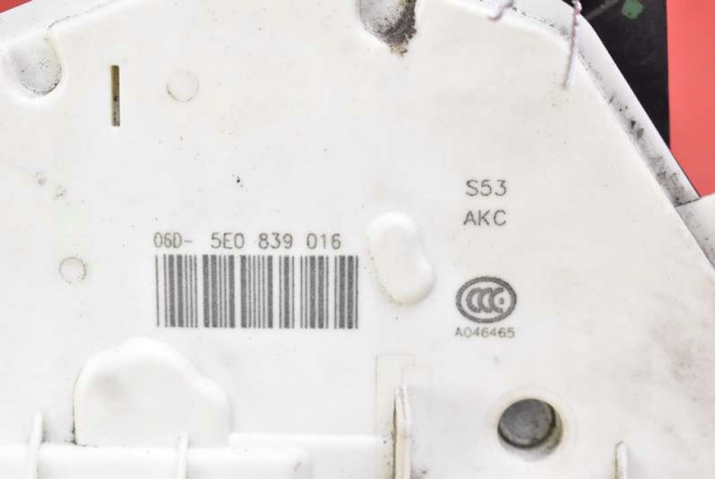 фото №6, Замок двері правий задня задній 5e0839016 skoda rapid hb 12-17