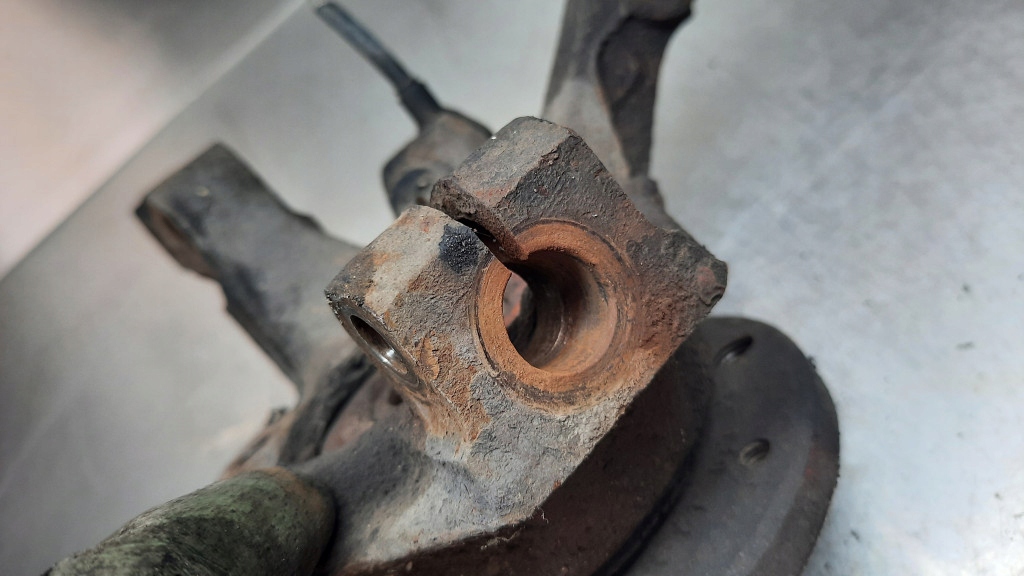 фото №5, Поворотный кулак правая renault kangoo i 1.9 dci 01r