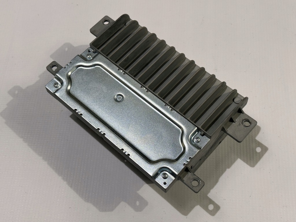 фото №10, Панель модуль блок керування радіо радіо навігації chrysler pacifica 2017+