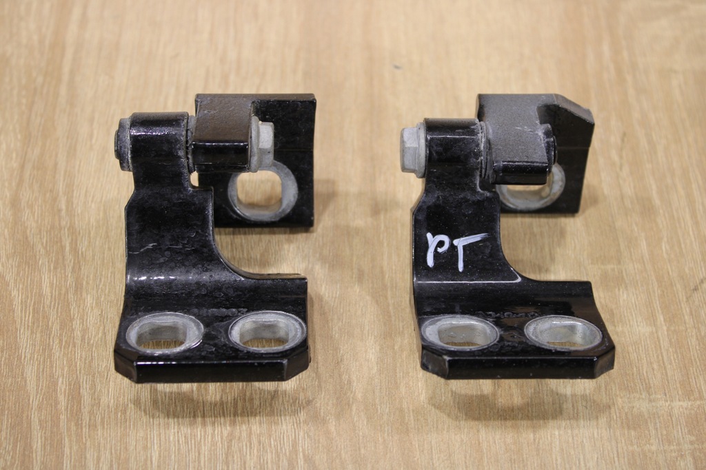 фото №1, Петлі двері правий задня maserati ghibli комплект vr.815 13-