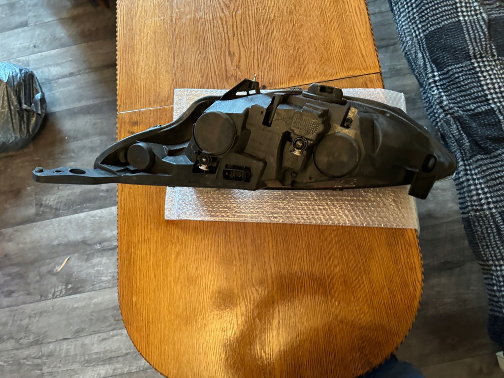 фото №13, Ford b-max лампа передня права оригінальна europa