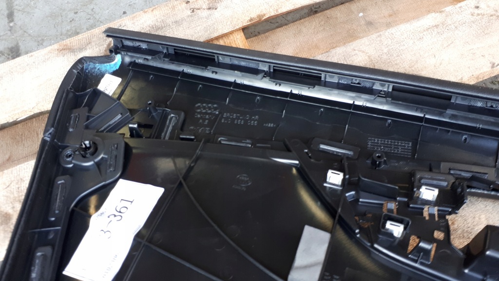 фото №14, S4 b9 a4 8w обшивка двері правий задня alcantara eu