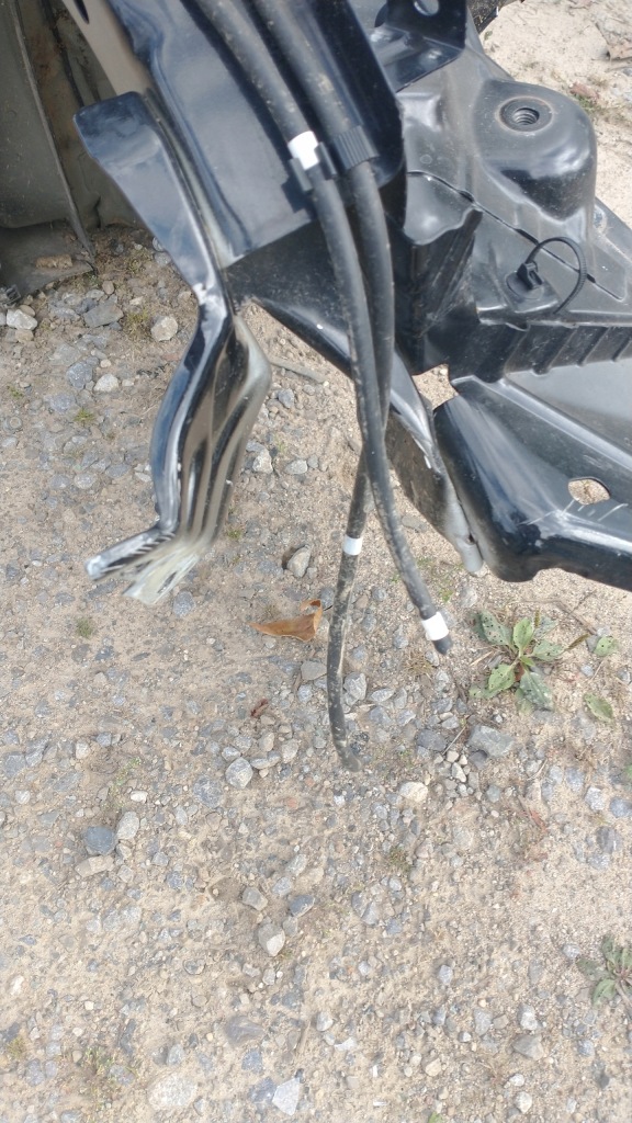 фото №4, Ford fiesta mk8 четверть правая передняя блок двигателя