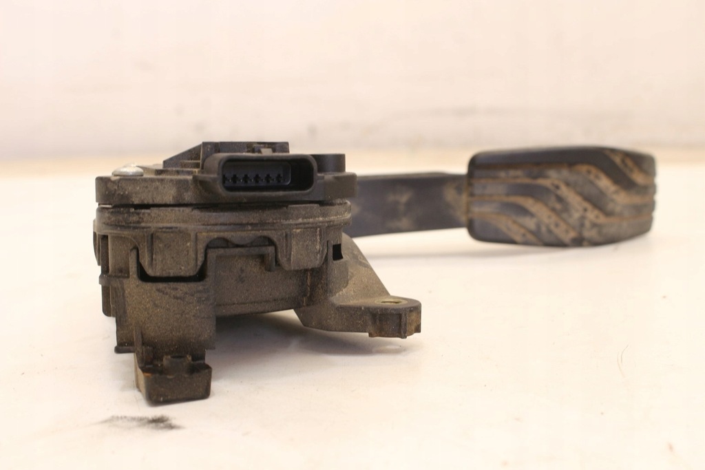 фото №6, Педаль газу потенціометр 180027890r renault scenic iv 1.7 dci