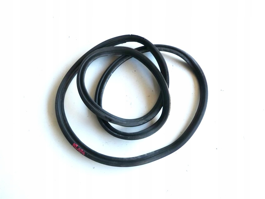 фото №1, Прокладка багажника toyota yaris ii 3/5 d 06-11r