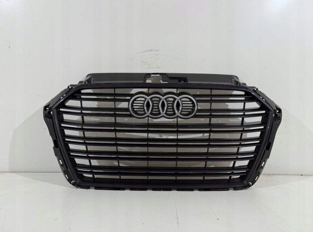 фото №1, Audi a3 8v0 lift s-line решётка радиатора решётка радиатора решётка радиатора чёрный новый оригинал !