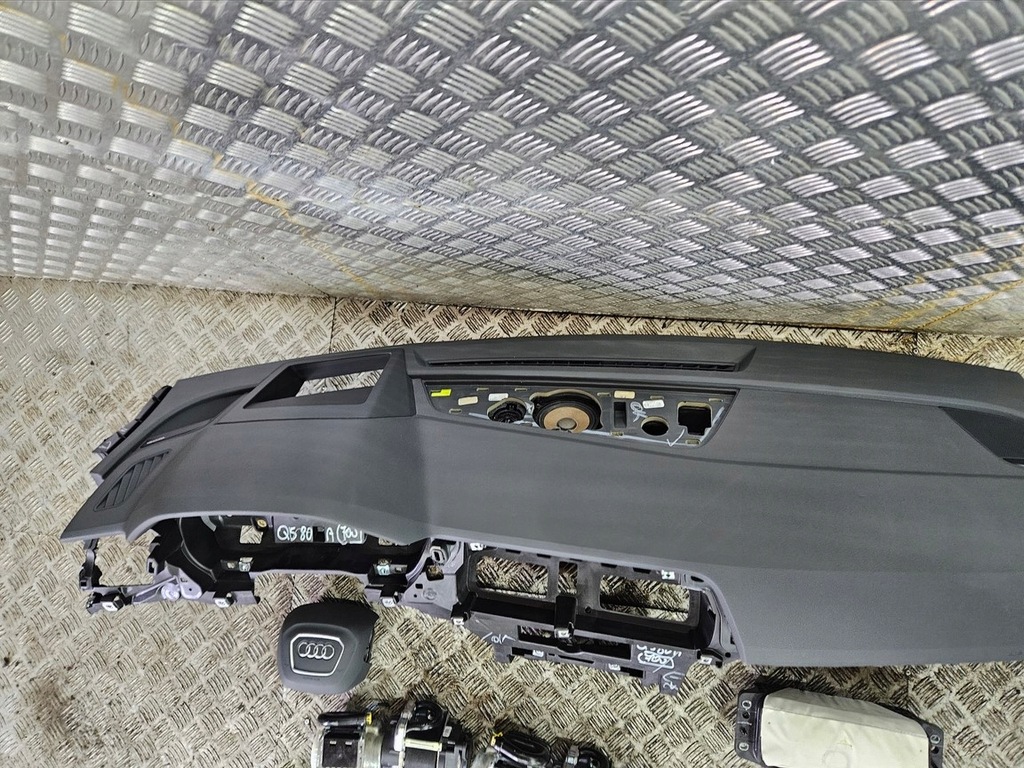 фото №6, Audi q5 ii 80a консоль панель приладів подушка безпеки оригінал подушки безпеки подушка безпеки шторки безпеки ремені