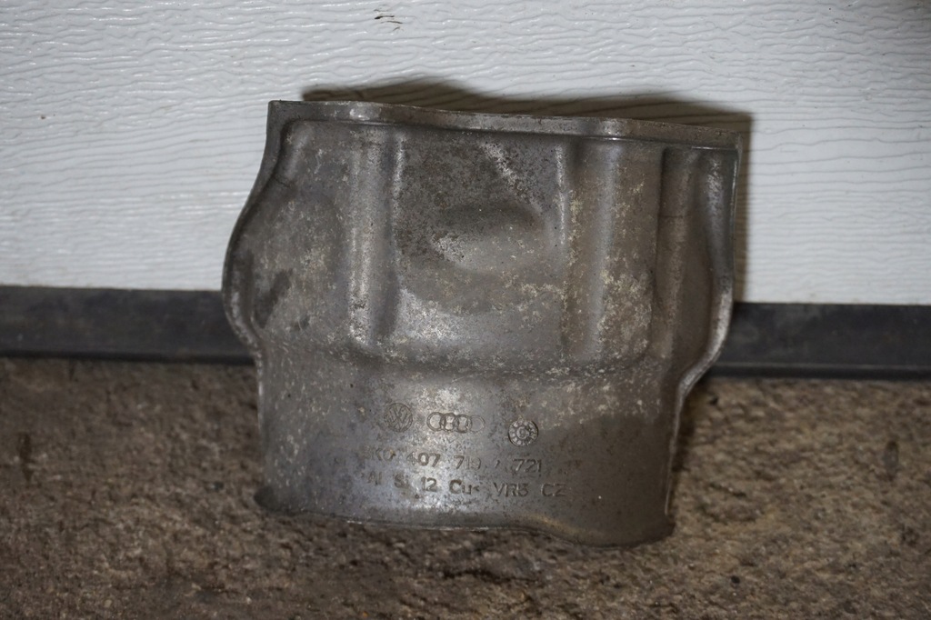 фото №1, Audi оригінальний номер 8k0407719 захист піввісь