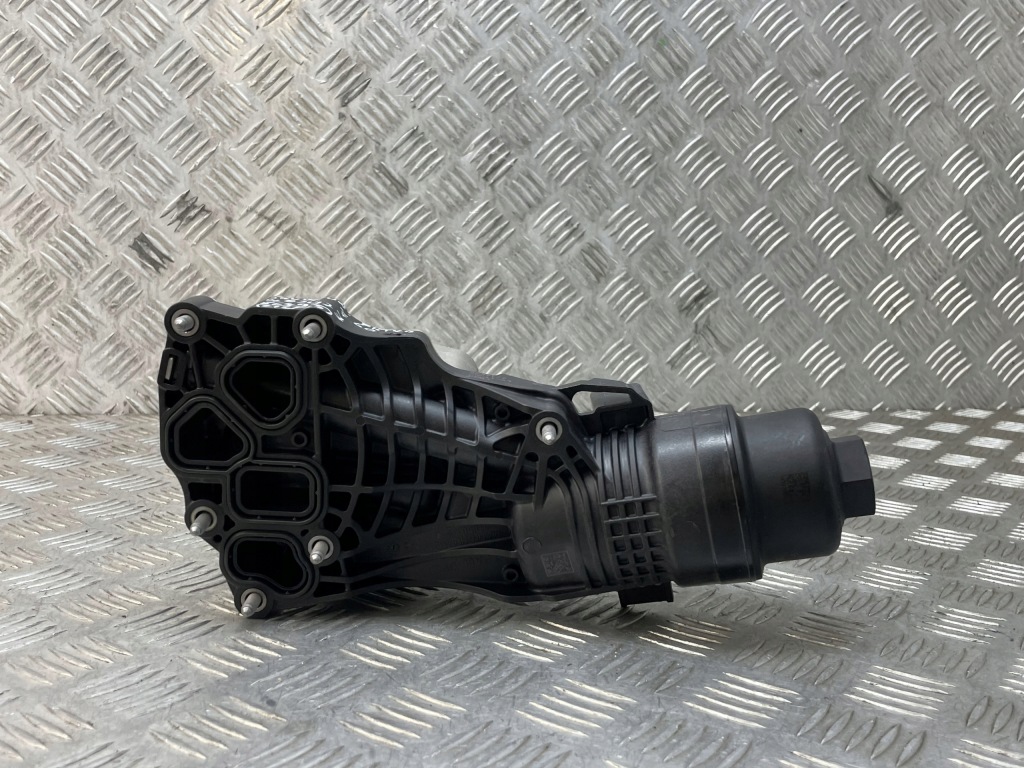 фото №14, Bmw оригинальный номер 8649177 1' f40 корпус фильтра масла радиатор