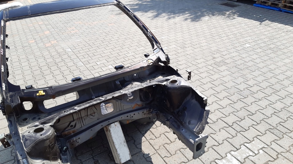 фото №3, Volvo xc40 четверть левая перед