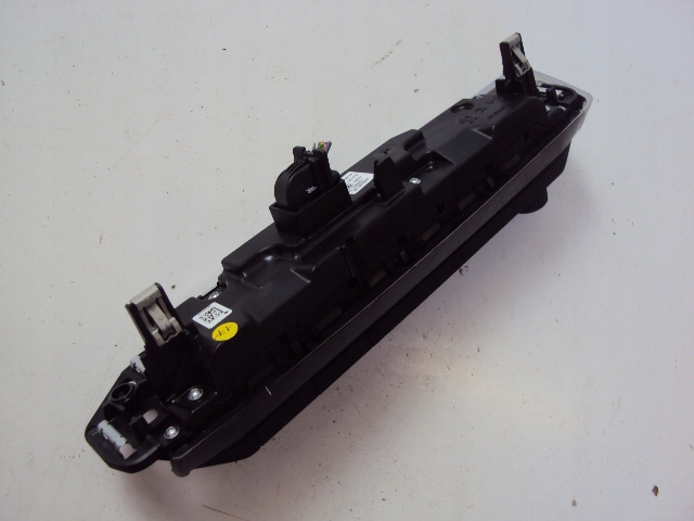 фото №7, Панель радіо кондиціонера peugeot 3008 ii 2016-