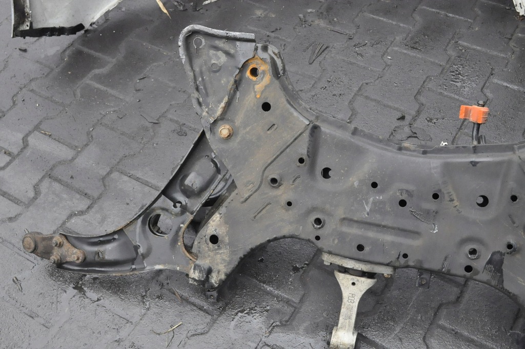 фото №8, Ceed ii 1.0 t-gdi подрамник подвеска 62401-a6800