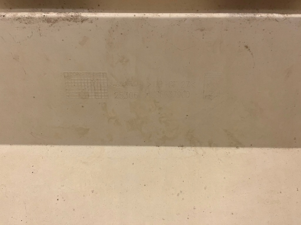 фото №9, Ferrari оригінальний номер 488 gtb бампер rear бампер 086637900 оригінал parts