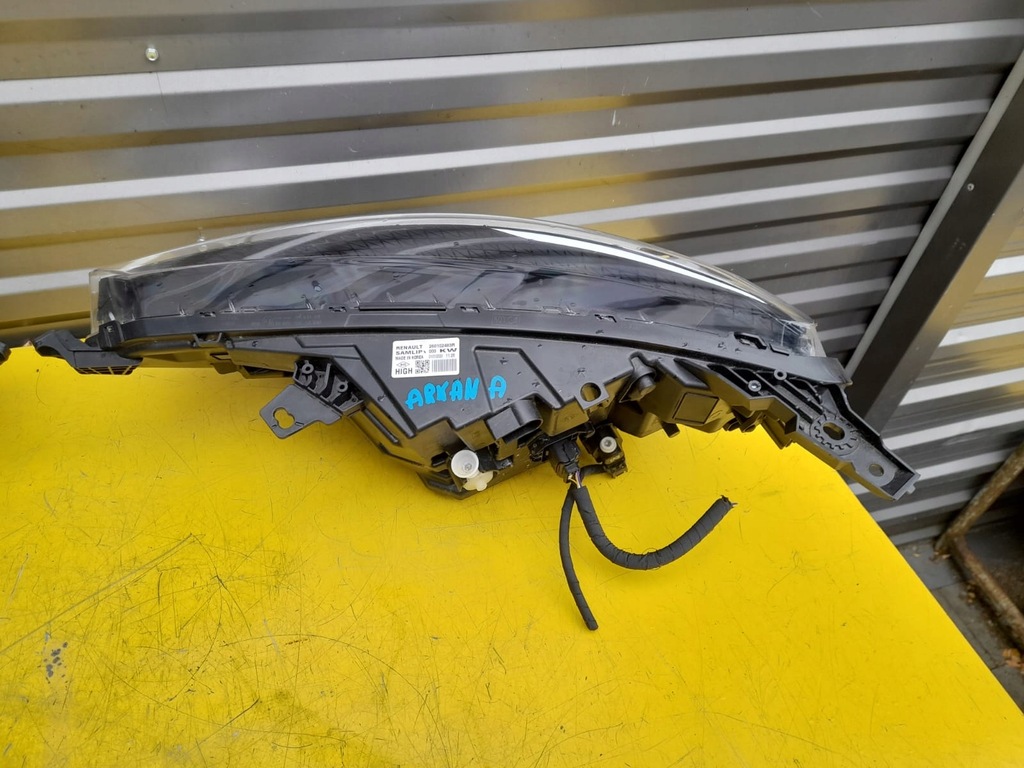 фото №12, Renault arkana лампа перед ліва права 260602566r 260102483r