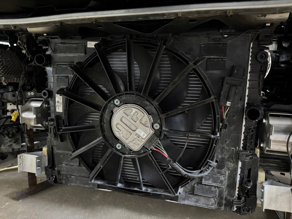 фото №12, Kompletny перед бампер капот крылья радиатор bmw 7 seria g11 g12 m