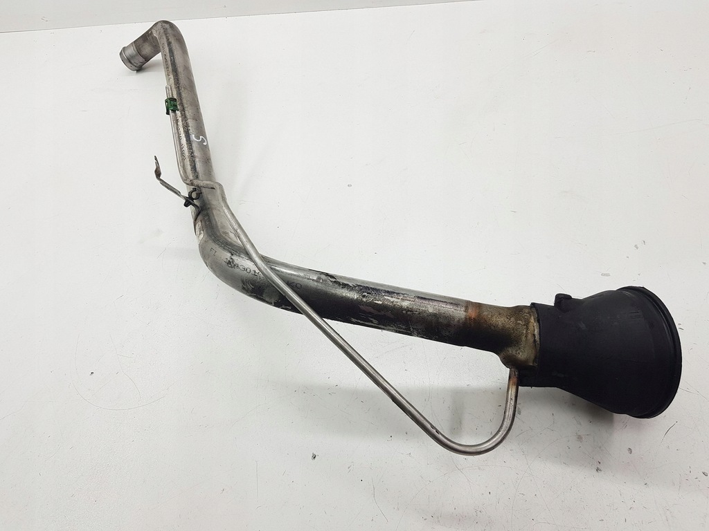 фото №8, Chrysler 300 - 300c 2007 труба заливної пального