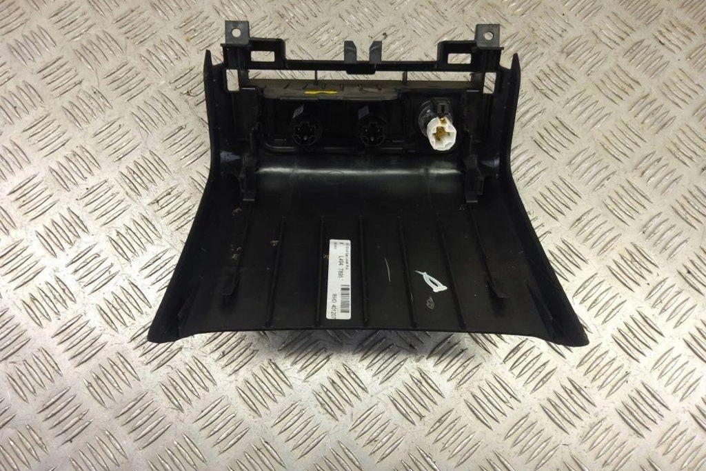 фото №12, Другое запчасти внутреннее land rover range rover iv l405 dk6204569a 5.0l