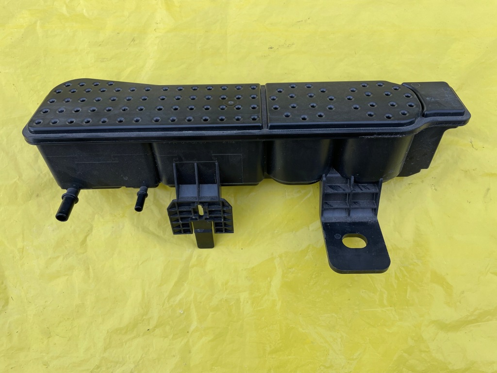 фото №1, Peugeot 208 ii фильтр угольный 1.2 2022 rok