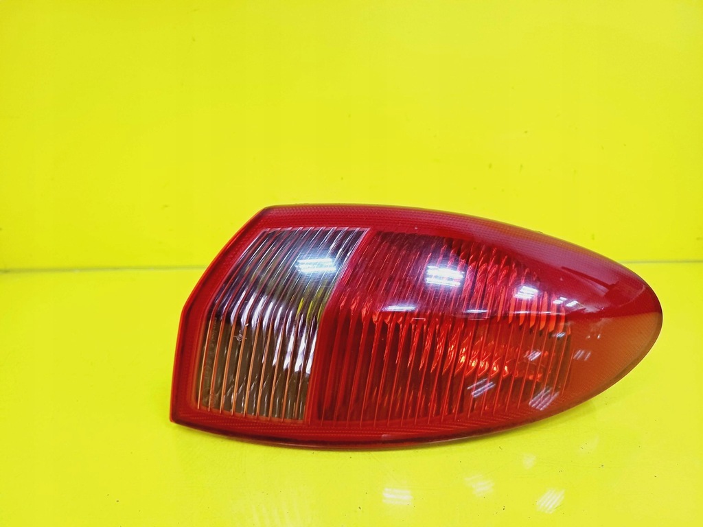 фото №1, Лампа правий задня alfa romeo 147 00-04 хетчбек 46556347 nr31