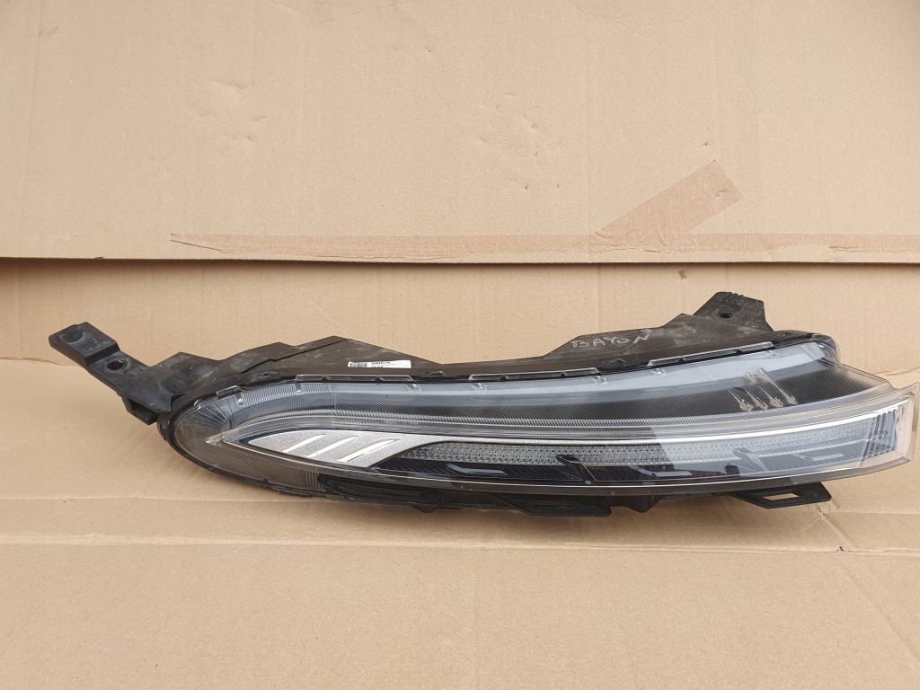 Купити Hyundai bayon 2021+ фара led drl правий правий ідеальна ! європа !