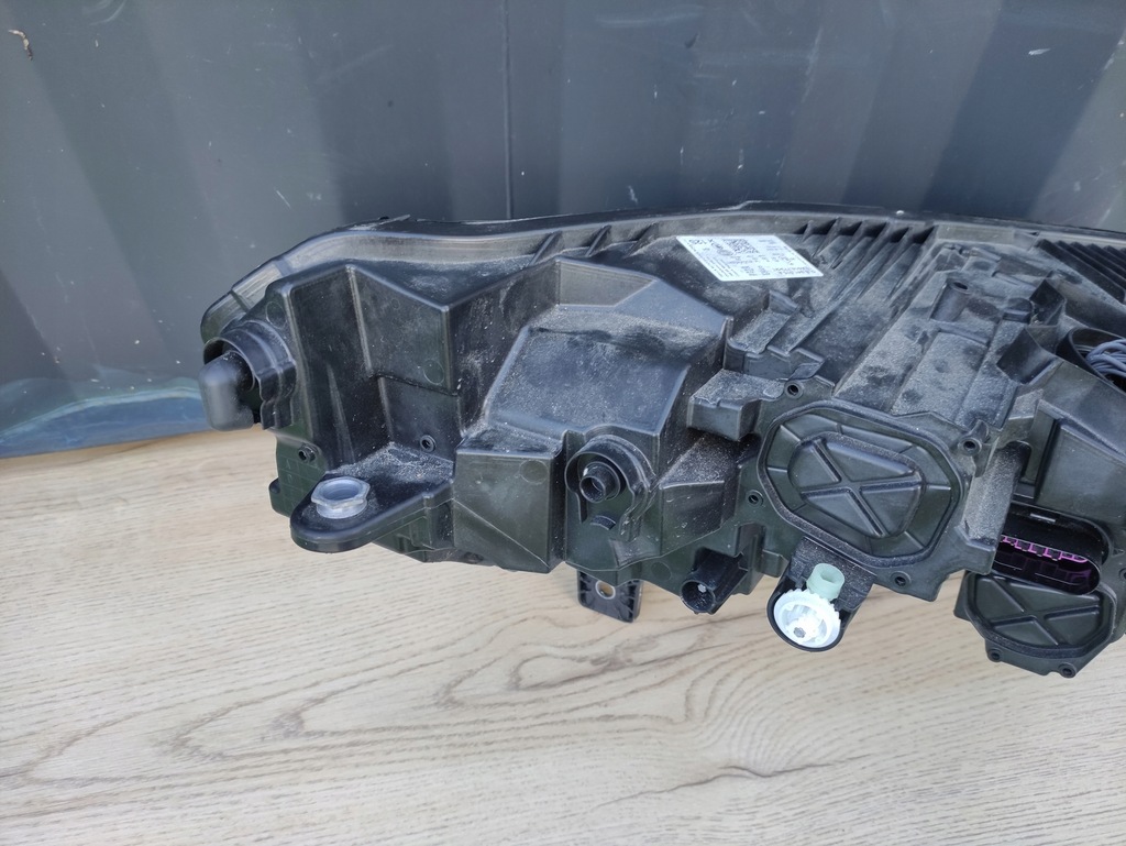 фото №10, Skoda enyaq 21- 5lb лампа левая передняя перед