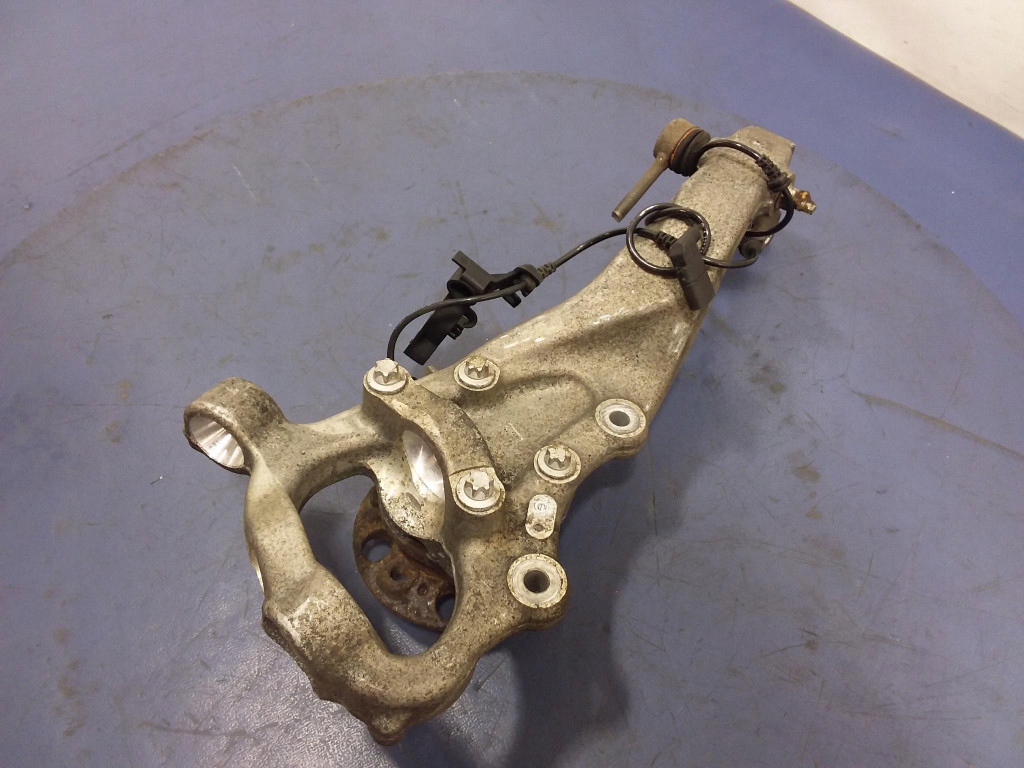 Mercedes s klasa w222 поворотний кулак права перед передня ступиця Недорого