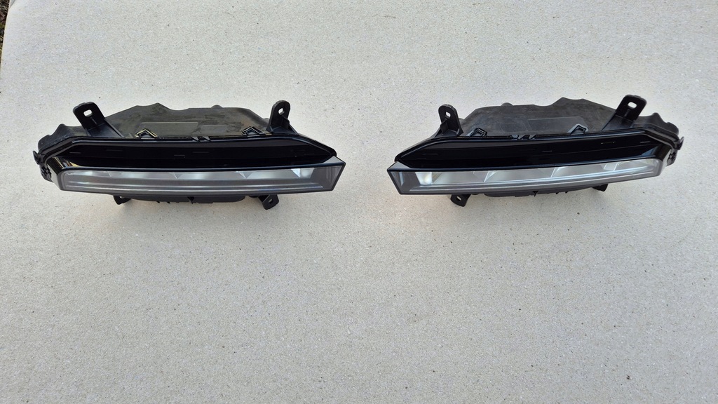 фото №12, Противотуманная фара led правый перед skoda octavia iii lift rs vrs оригинальный номер 5e0941700h новый !!