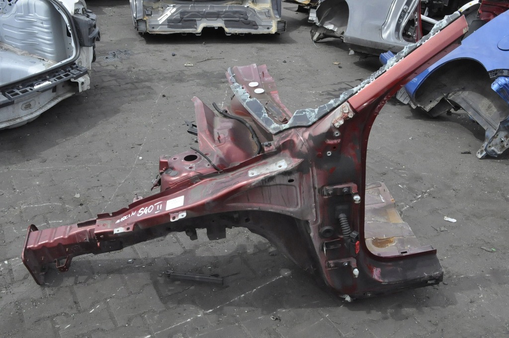 фото №1, Volvo v40 чверть лонжерон ліва перед передня