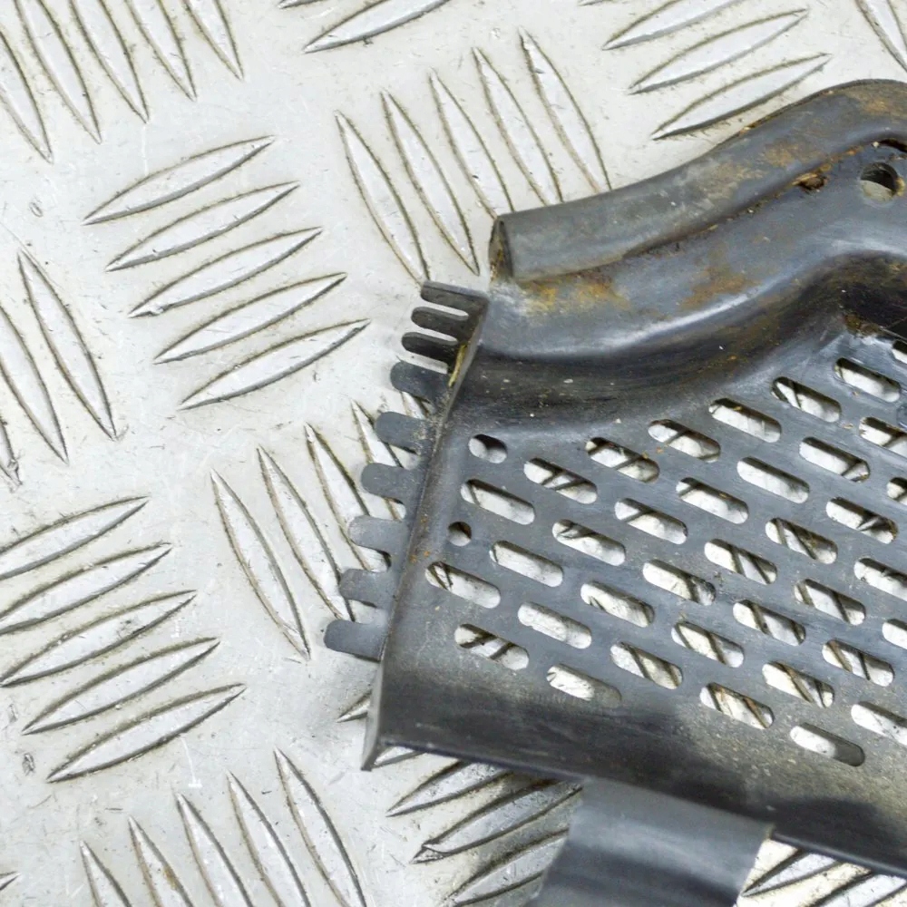 Пластик дворник передних mercedes-benz sl r129 1298240019 13677766 в Украине