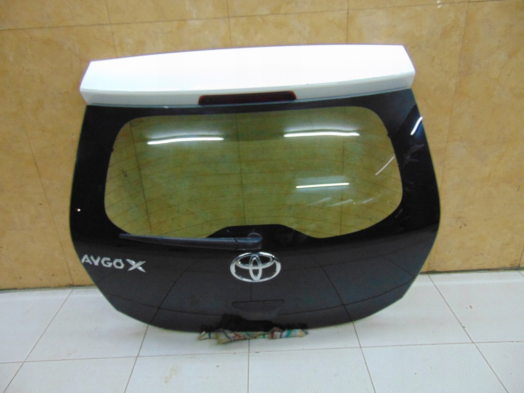 фото №1, Кришка багажника задня задня toyota aygo x