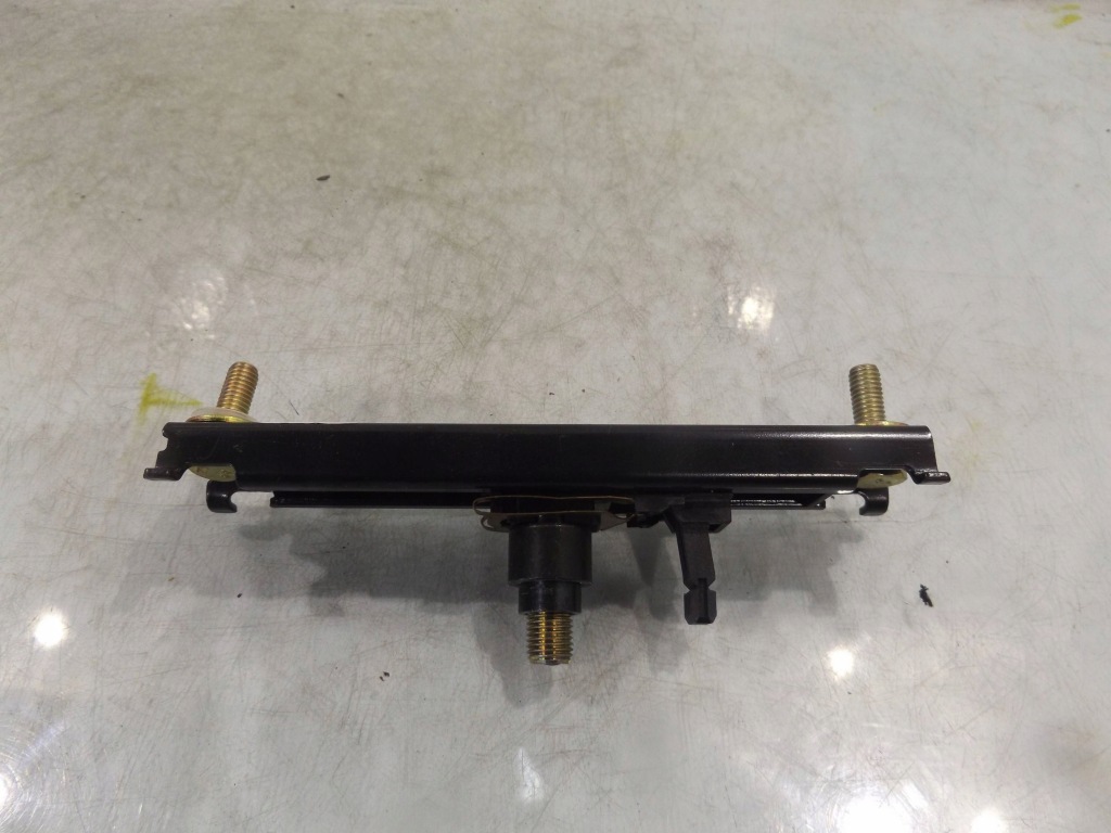 Alfa 147 ползунок высоты поперечина правый перед Цена