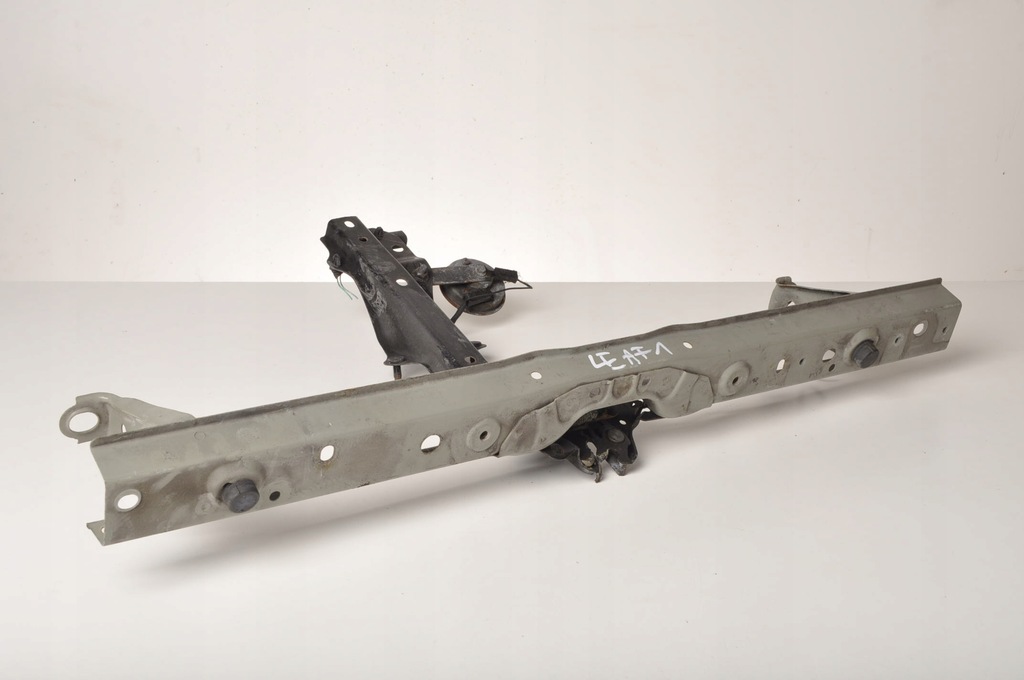 фото №6, Nissan leaf i ze0 pas передний усилитель