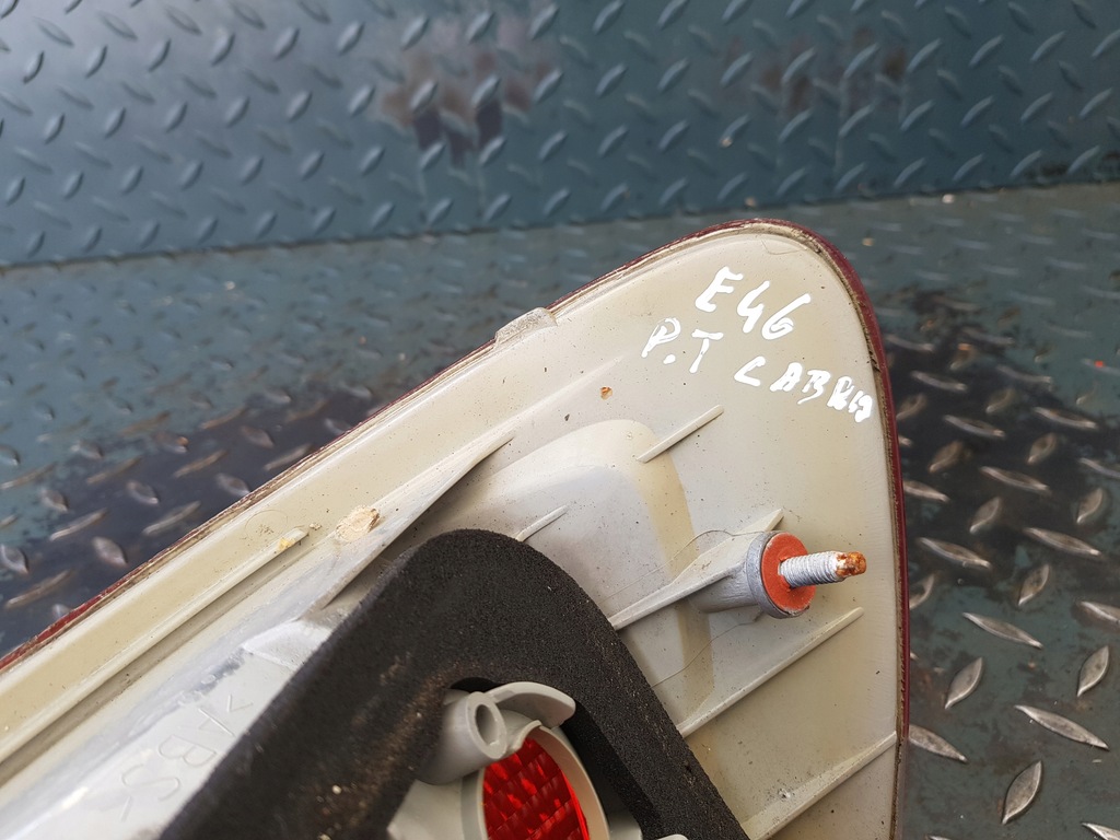 фото №11, Лампа правая задняя 8 384 844 оригинал bmw e46 cabrio przedlift