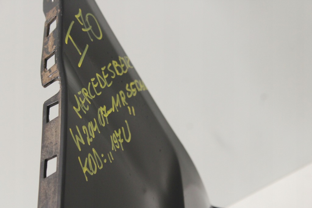 Купить Бампер задний задний mercedes w204 07-11r 197u седан