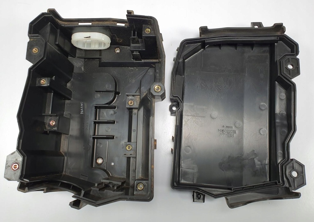 фото №5, Корпус предохранителей компьютер mazda rx-8 rx8 mb502201b 041102