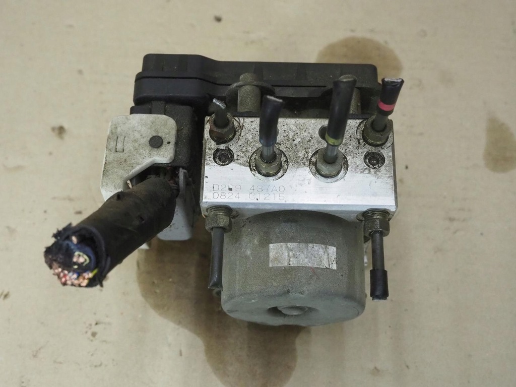 фото №5, Mazda demio 00r 1,5 блок керування насос abs d269437a0