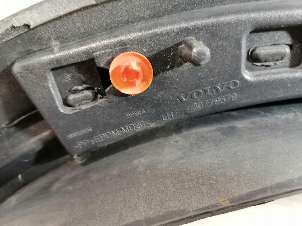 фото №13, Volvo xc90 молдинг крыло левый задняя 30779579