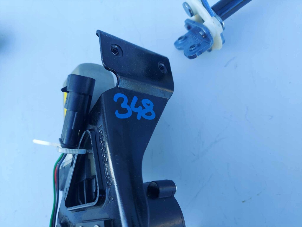 Tesla model x моторчик механізм спойлер задній новий o Київ