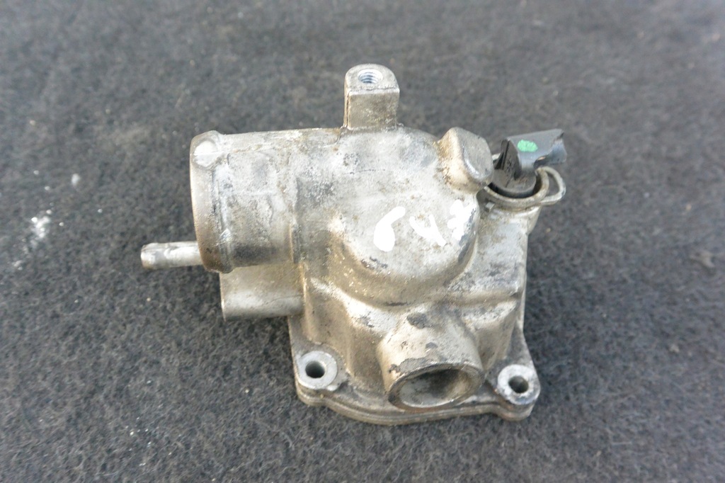 фото №1, Корпус термостата 2.7 2.2 cdi mercedes w211