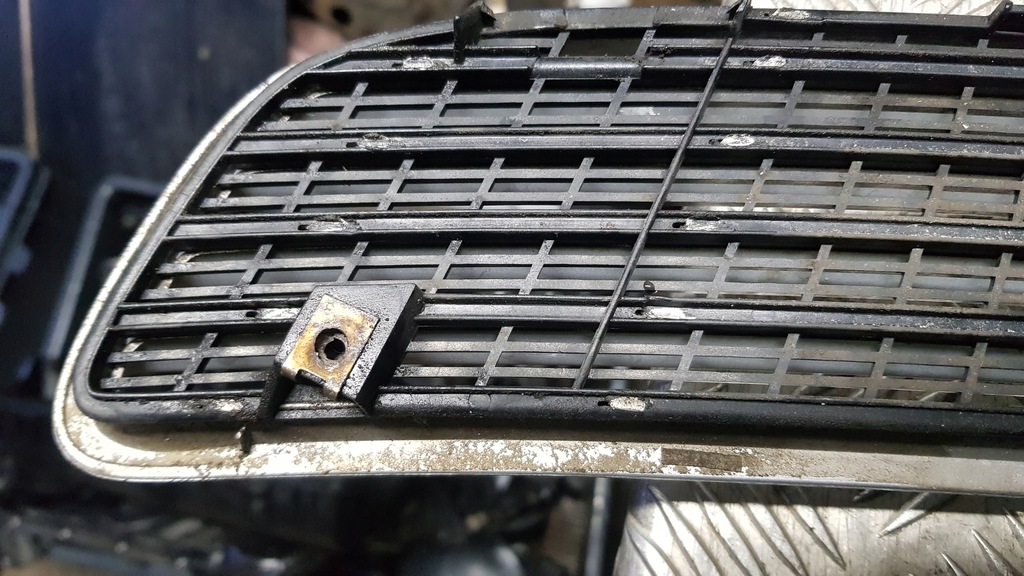 фото №14, Mercedes w203 впуск повітря омивачі капот 744