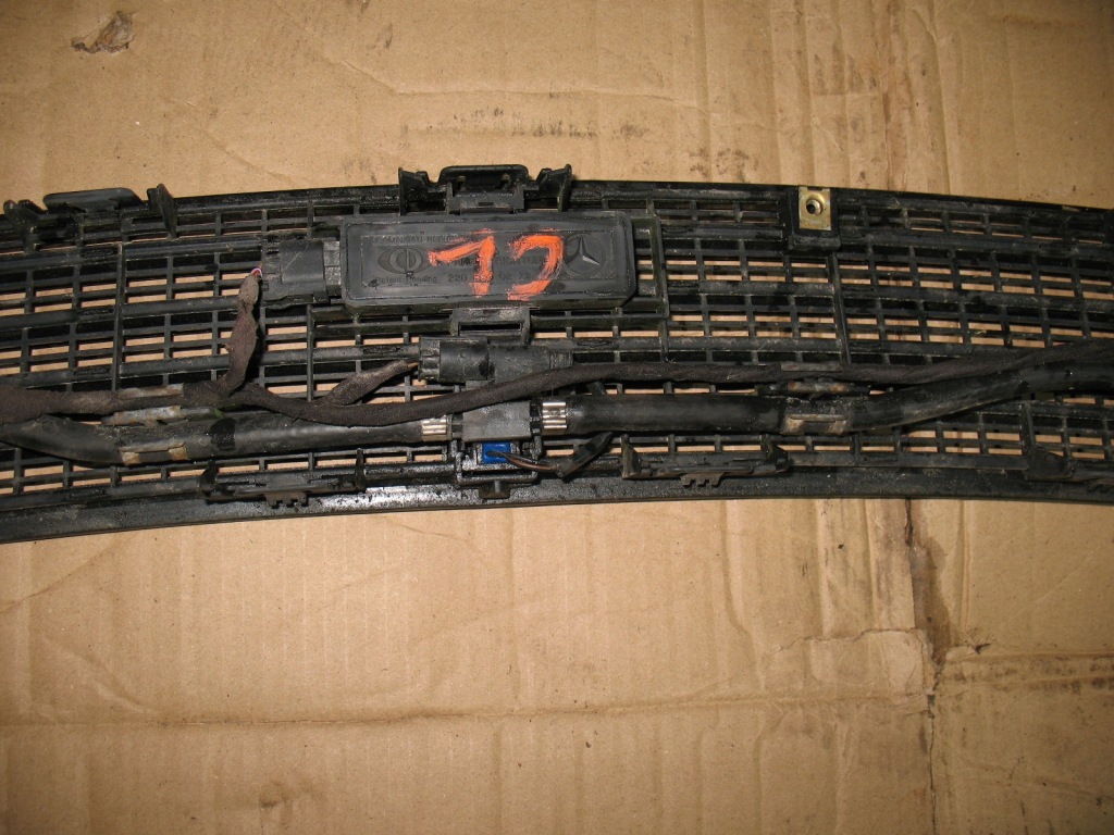 Решітка капот омивачі mercedes cl w215 Оригінал