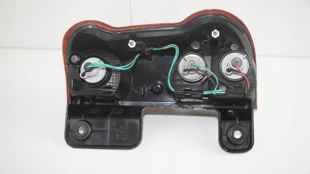 Купить Фара левый задний задняя nissan nv200 09r-^