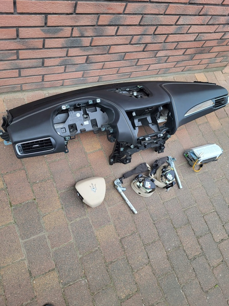 фото №4, Maserati levante панель приладів приладова консоль подушка безпеки